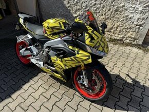 Aprilia rs 660