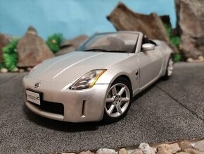 Prodám model 1:18 Nissan fairlady 350z roadster