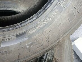 Celoroční univerzální pneu Bridgestone 245/70 r 16