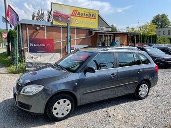 Škoda Fabia 1.4 i 63 kW Serviska, Klimatizace