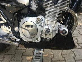 Yamaha XJR 1300 RP 06 klín pod motor a přední štít