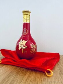 Paj-ťiou Langjiu 'Honghua Lang' 15 Year Old Baijiu - 1