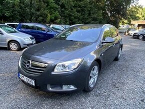 Opel Insignia Combi 2.0 CDTi 118kW tempomat klimatizace navi