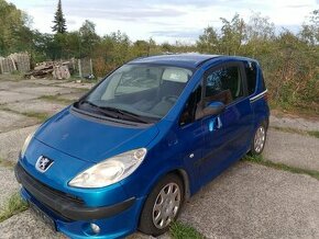 Peugeot 1007, 1,4 54 kw, 2005.