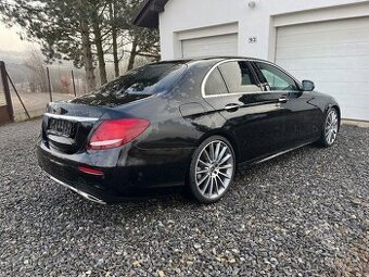 Mercedes Benz E class 2.0i 4x4 77000km