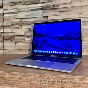 MacBook Pro 13¨ Touch Bar, i5, 2017, 16GB RAM, 256 ZARUKA - 1