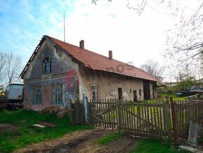 Prodej domu k demolici v obci Dolní Roveň - Komárov