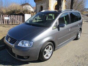 VW TOURAN 2.0TDI, KLIMA, ZÁRUKA