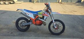 KTM EXC 300 Six Days 2022 - 1