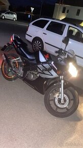 Honda cbr 125r