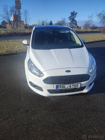 Ford S-Max 2017.2.0 110kw,nafta.Panorama, tažné,stk11/26