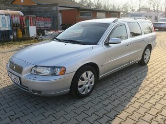 Prodám Volvo V70 2.5 i 103 kW +sada letních kol