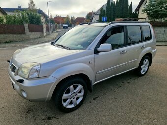 Nissan x-trail 2.5 benzin 121 kw - 4x4 - AUTOMAT -