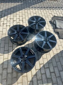 TOP: Sada r18 ALU kol Mercedes-Benz AMG 5x112