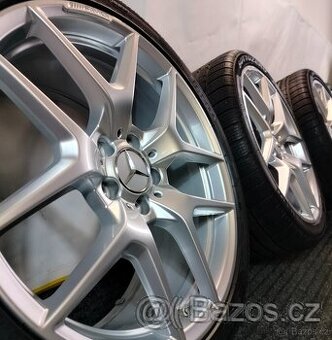 Mercedes AMG 19" 4KS