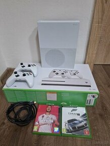 Xbox ONE S, 1TB, 2 ovladače, 2 hry - 1