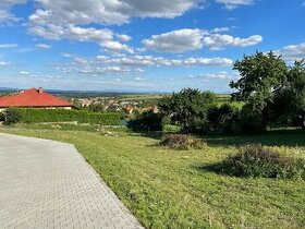 Prodej exkluzivního pozemku -Slatinky - možná výstavba ihned