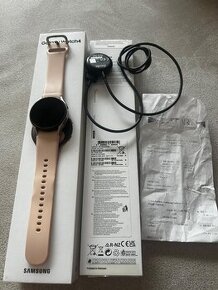 Samsung Galaxy Watch4 40mm růžové