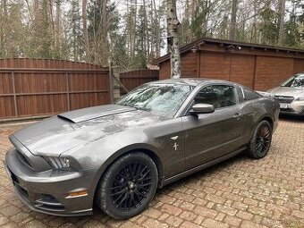 Ford Mustang 3.7 V6 MY2014