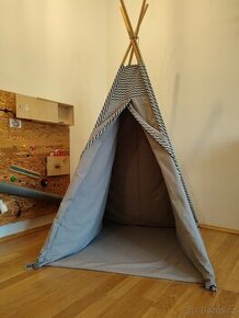 Indoor teepee pro děti - domácí výroba