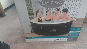 Vířivka Bestway Lay-Z-Spa Miami 180x66cm - nový