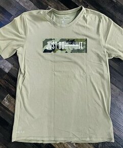 Khaki triko Nike vel. M