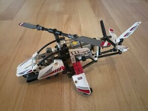 Lego Technic - Ultralehký vrtulník