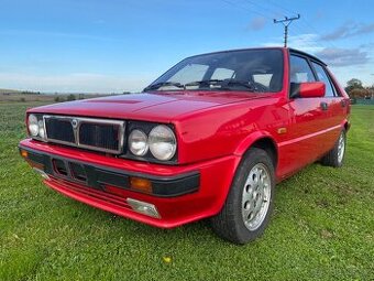 Lancia Delta HF 4WD turbo - 1