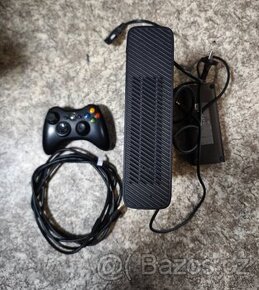 Xbox 360  Stingray plus ovladač a kabeláž