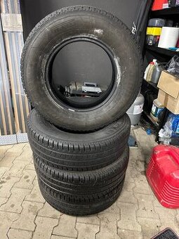 Pirelli carrier winter 225/75 r16 c