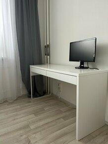 Ikea bílý stůl - 1