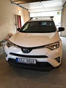 Toyota RAV4 Hybrid benzin,4x4,2018, najeto 96500