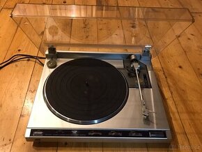 GRAMOFON JVC QL-F 300 (ROK 1983) PŘÍMÝ NÁHON ,PLNÝ AUTOMAT ,