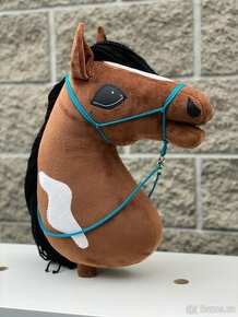 Hobby horse kůň na tyči tmavě hnědý