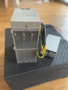 Asic Ant_miner Z15 - 1