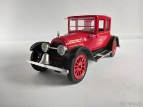 AMERCOM-FIRE TRUCKS 1:43 VICTORIA FIRE CHIEF USA-POZRI FOTO