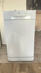 Indesit myčka šířka 45 cm