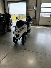 Piaggio mp3 300 LT 2011