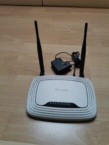 Router TP-LINK TL-WR841ND