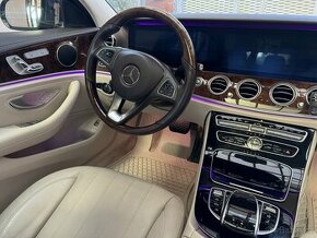 Mercedes Benz E 220d exclusive - 1