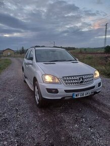 2008 Mercedes ML320 pravostranný