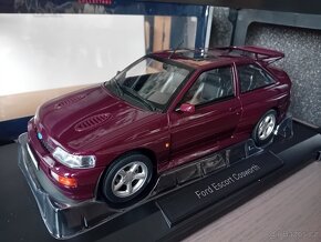 BMW E12  a  Ford Escort Cosworth     1:18  Norev