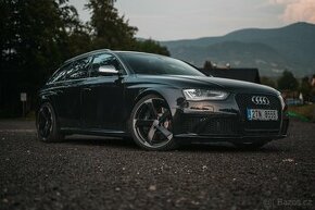 Audi RS4 Avant, TOP stav, V8, 450k, 331kW