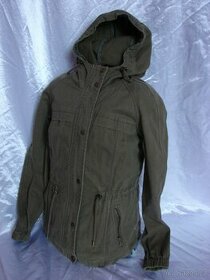 Zelená  khaki parka na podzim vel.XS,zn.cropp,