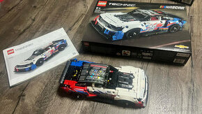 Lego Technic Chevrolet Camaro 42153 - 1