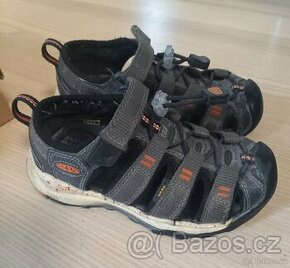 Sandálky Keen 25/26