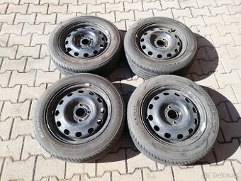 Letní pneu 195 / 60 R15 88 V sada na discích Ford 6Jx15x49,5