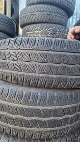 2 ZIMNÍ PNEU HANKOOK 215/65/16C,cena je za 2 kusy.Pouze VOLA