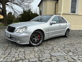 Mercedes Benz C320 CDI W203 165 kW, 2006 MANUÁL - 1