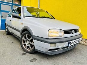 VOLKSWAGEN GOLF 1.6 i BENZÍN 3 DVEŘÍ EKO ZAPLACENO STK 1/26